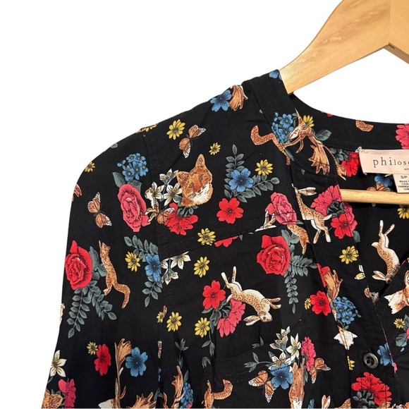 Philosophy Women's Small Black Bunny Rabbit Nature Floral Soft V-Neck Casual Top - Picture 6 of 6